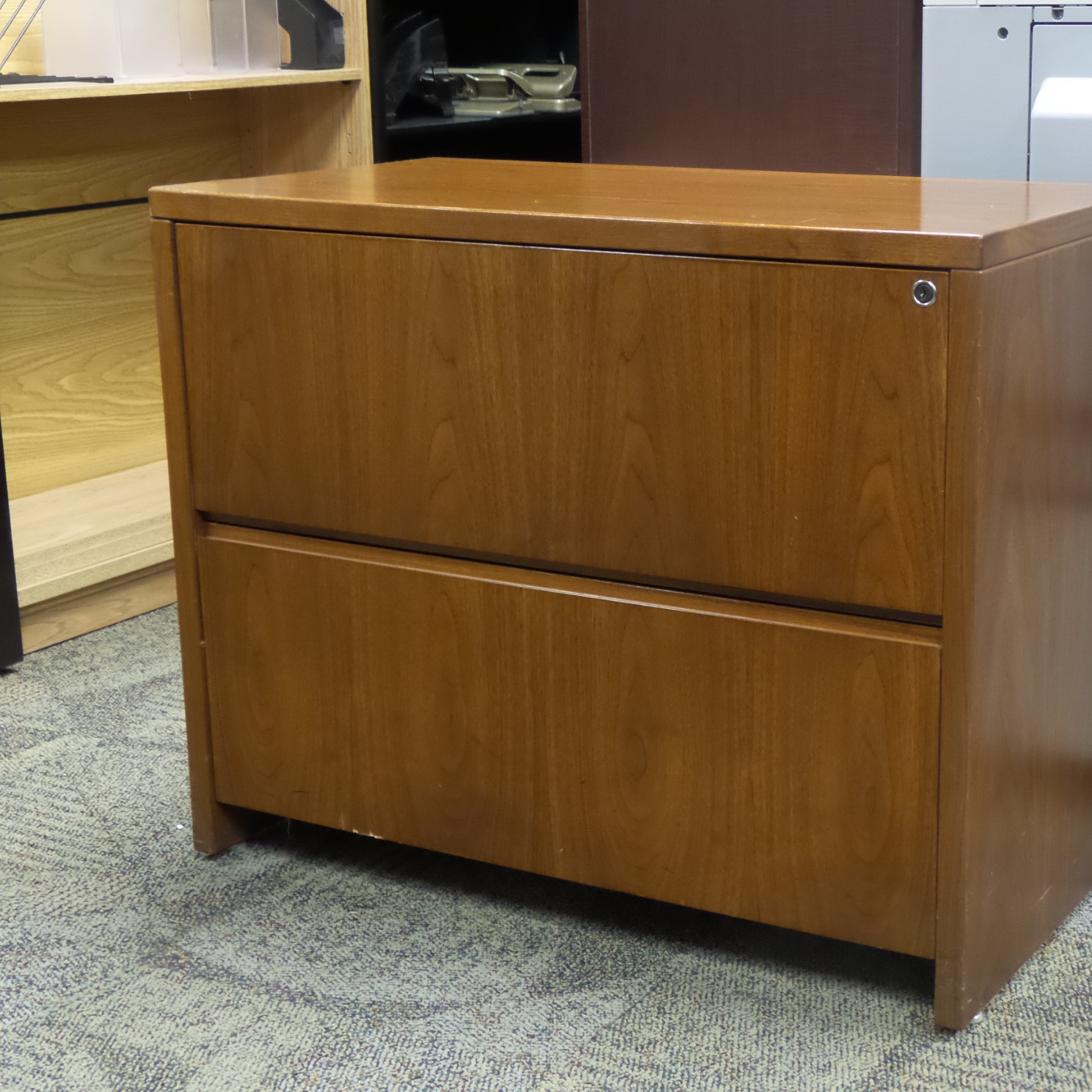 Maple 2 Drawer Lateral File Locking Allsold.ca Buy & Sell